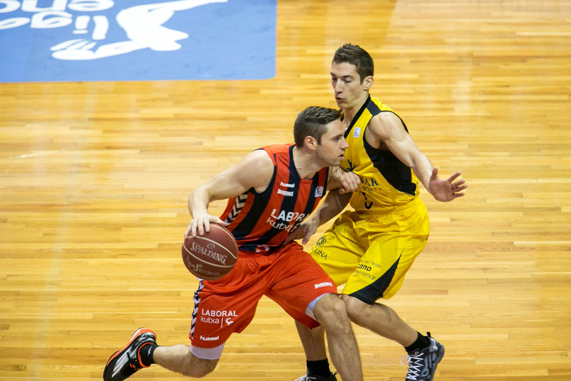 Contundente Derrota En Tenerife Saski Baskonia