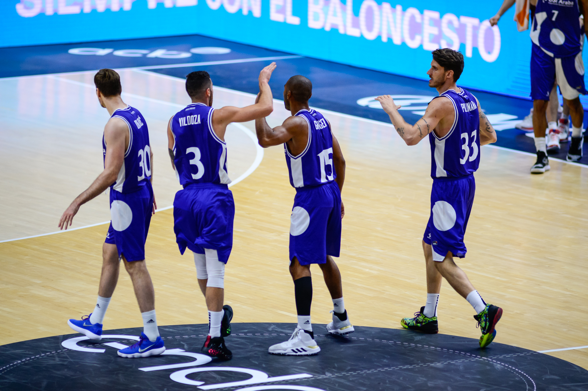 Contundente inicio ante Bilbao Basket (64-87) - Saski Baskonia 